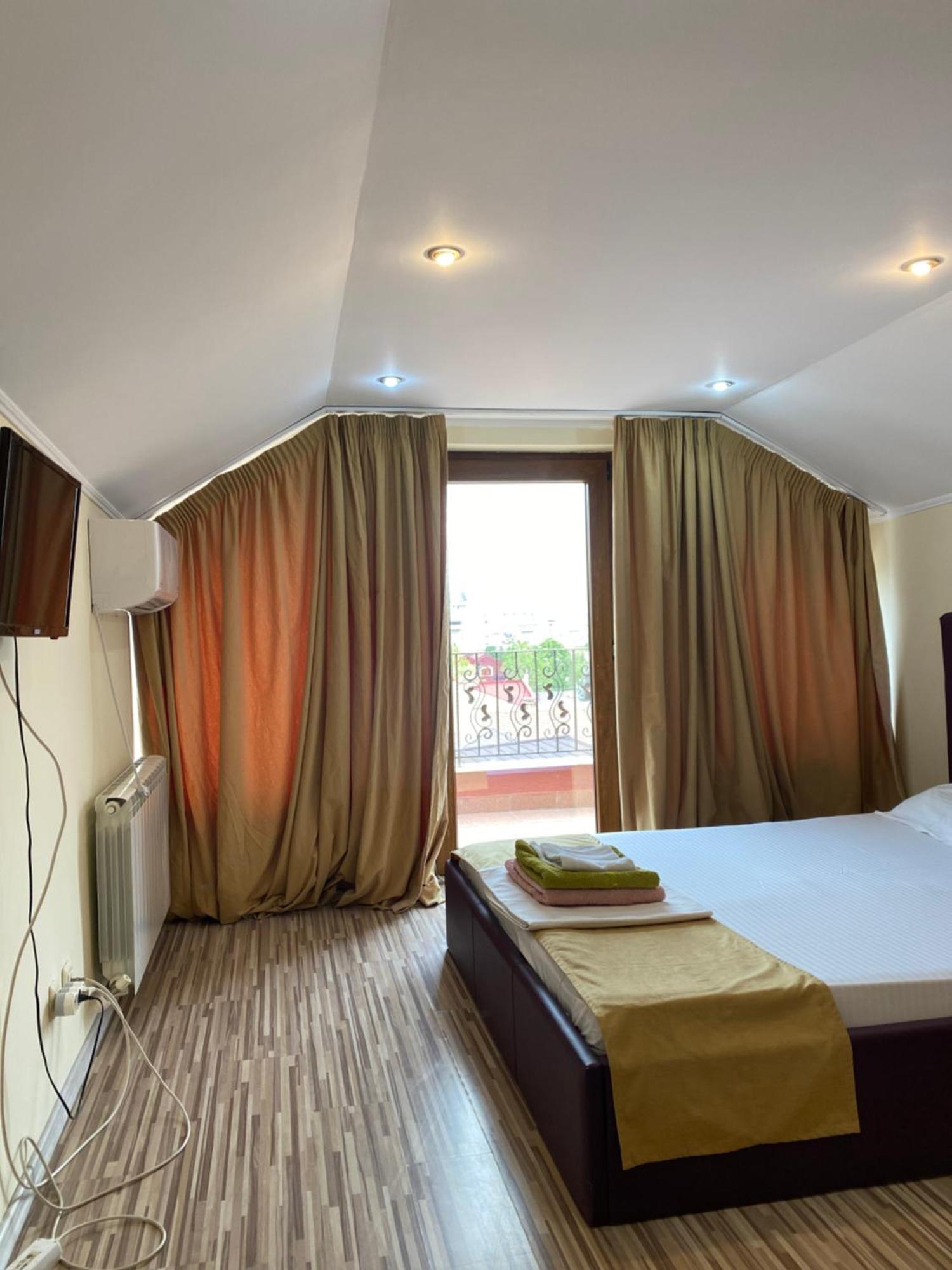 Апартаменты Apartament Central Констанца Экстерьер фото