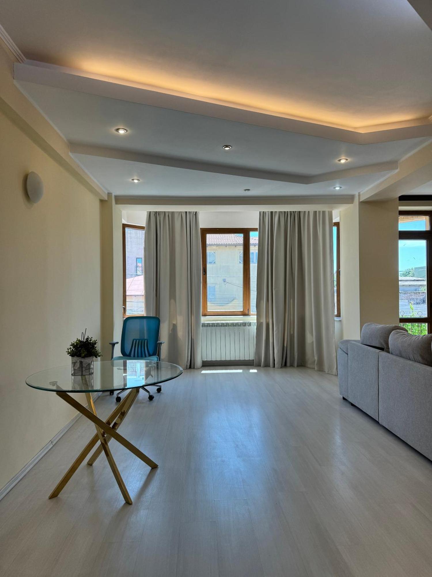 Апартаменты Apartament Central Констанца Экстерьер фото